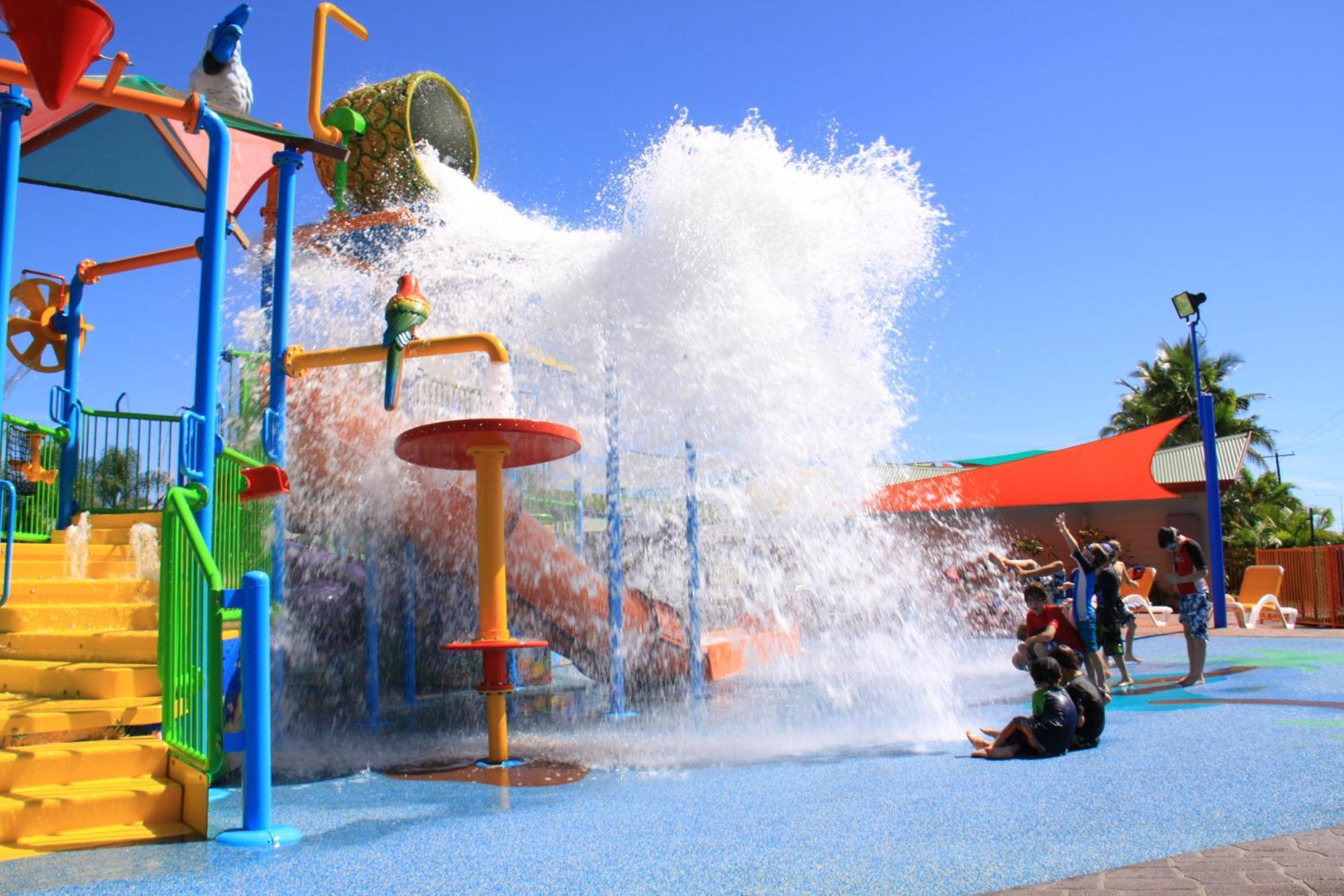 Ingenia Holidays Cairns Coconut Εξωτερικό φωτογραφία Wet 'n' Wild Water Park