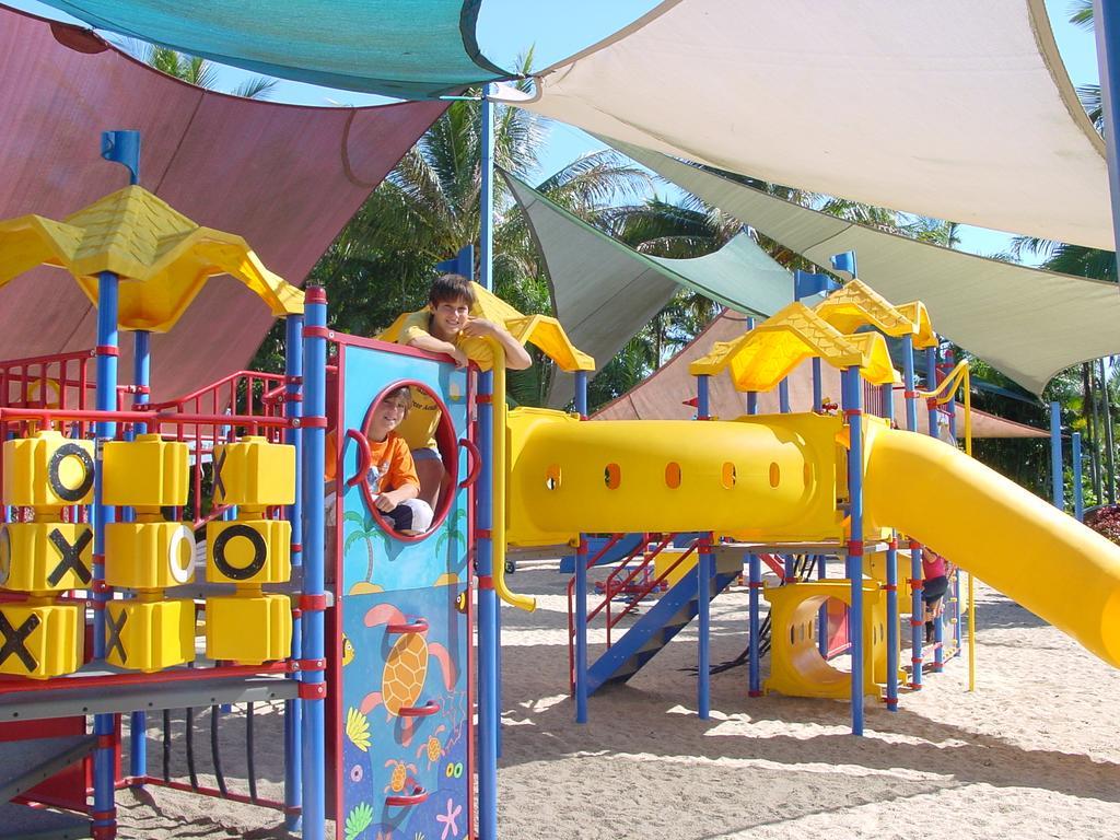 Ingenia Holidays Cairns Coconut Εξωτερικό φωτογραφία Playground at the Children's Museum of Oak Park
