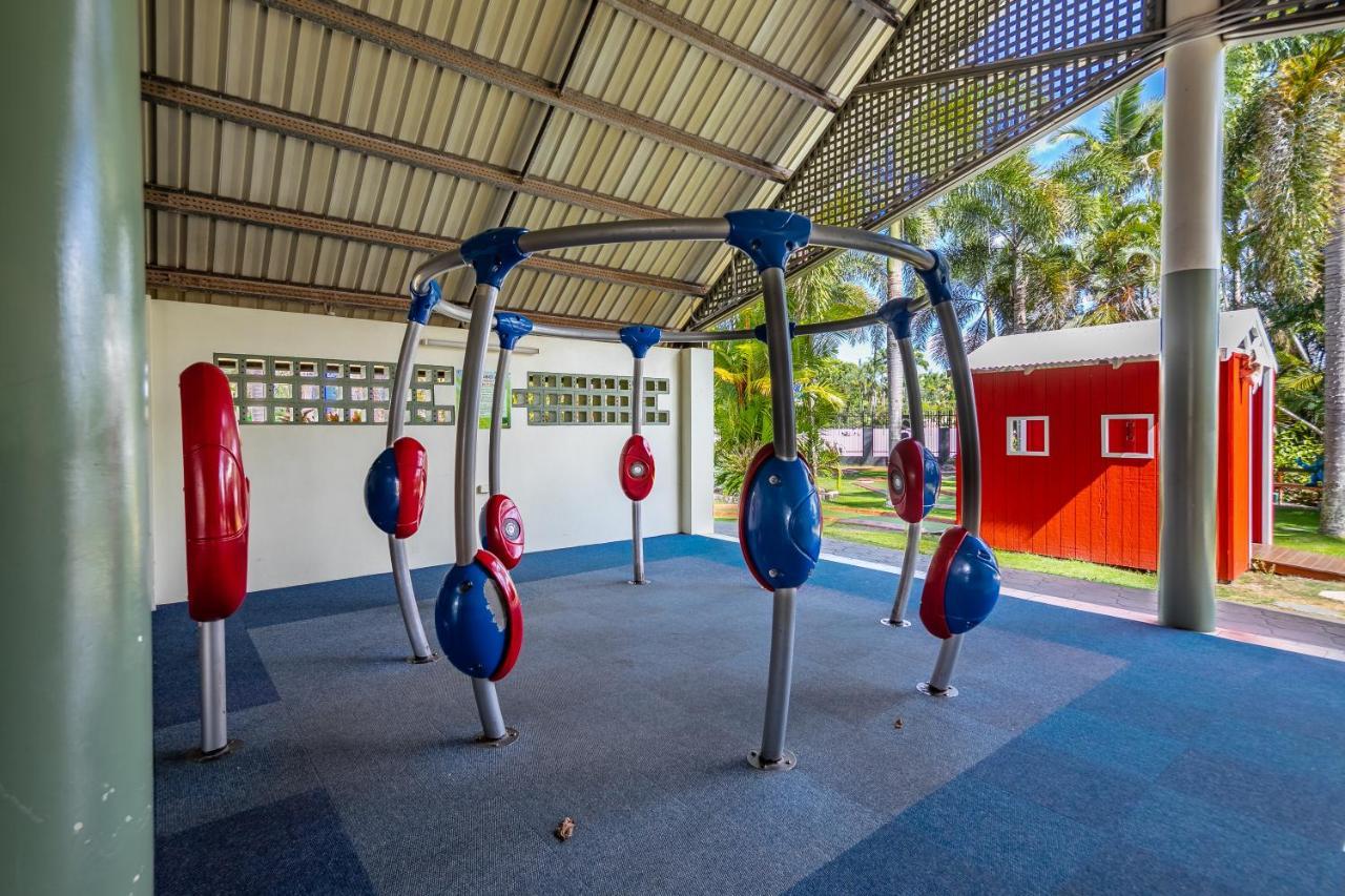 Ingenia Holidays Cairns Coconut Εξωτερικό φωτογραφία Playground at the resort