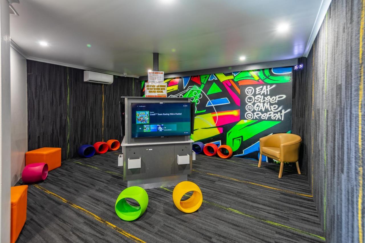 Ingenia Holidays Cairns Coconut Εξωτερικό φωτογραφία The Super Game Room