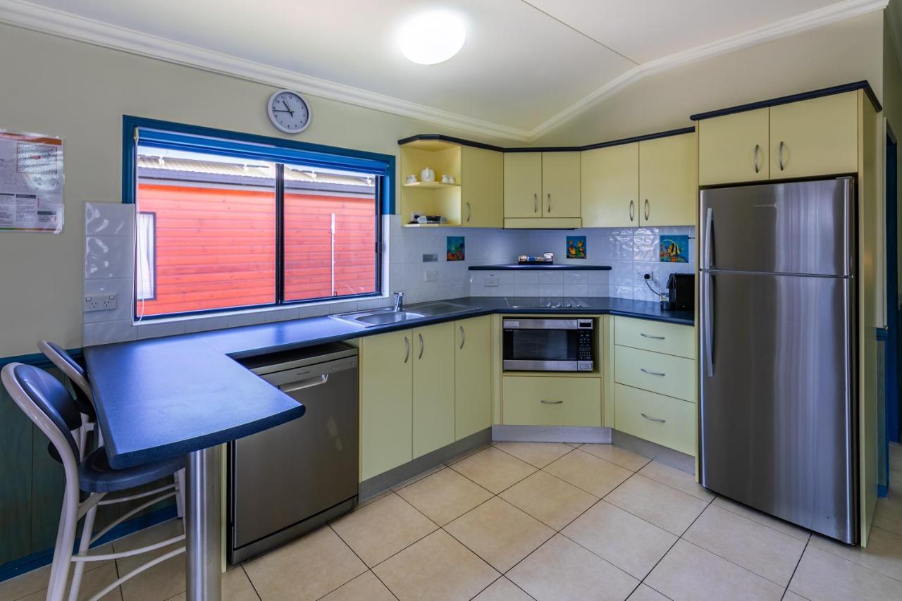 Ingenia Holidays Cairns Coconut Εξωτερικό φωτογραφία A modern Australian kitchen