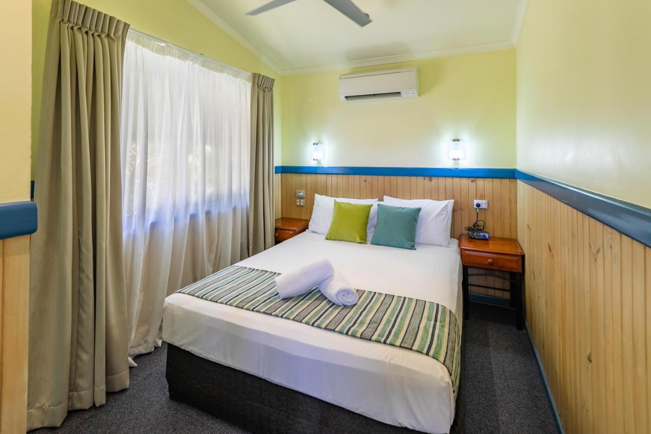 Ingenia Holidays Cairns Coconut Εξωτερικό φωτογραφία A bedroom at the motel